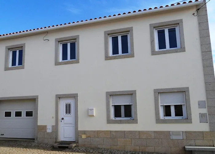 Retiro Terrasol בית הארחה Tó