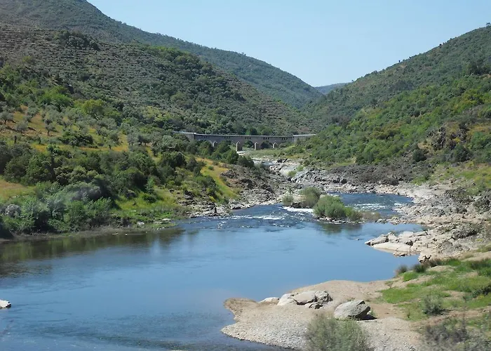 Retiro Terrasol בית הארחה Tó